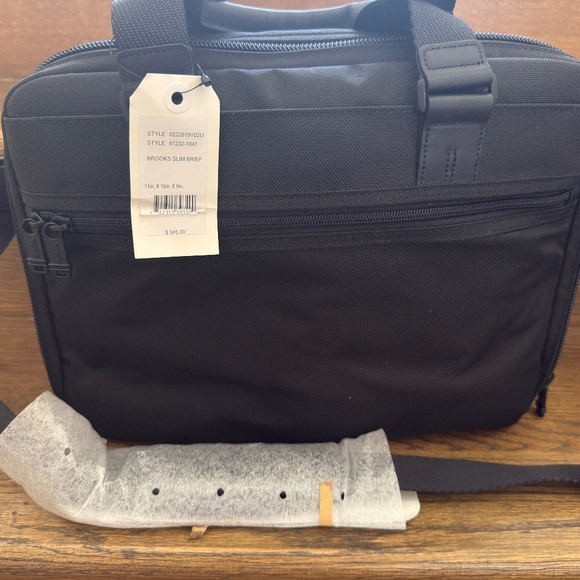 NWT TUMI Alpha Bravo Brooks Slim Brief Will Black Office Travel - Picture 2 of 16